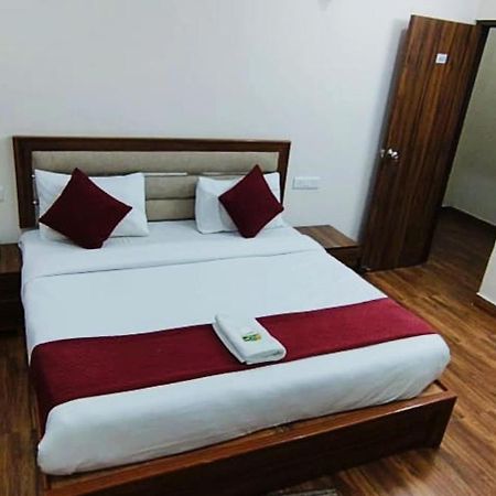 Luxury Rooms In Safdarjung Enclave Near Aiims & Safdarjung Hospital نيودلهي المظهر الخارجي الصورة
