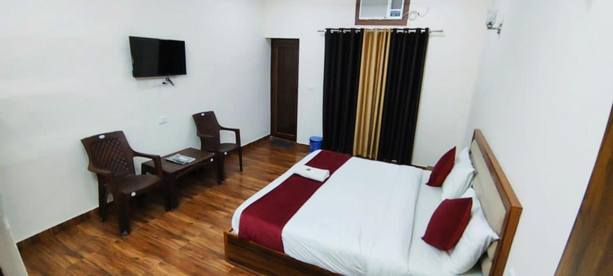 Luxury Rooms In Safdarjung Enclave Near Aiims & Safdarjung Hospital نيودلهي المظهر الخارجي الصورة